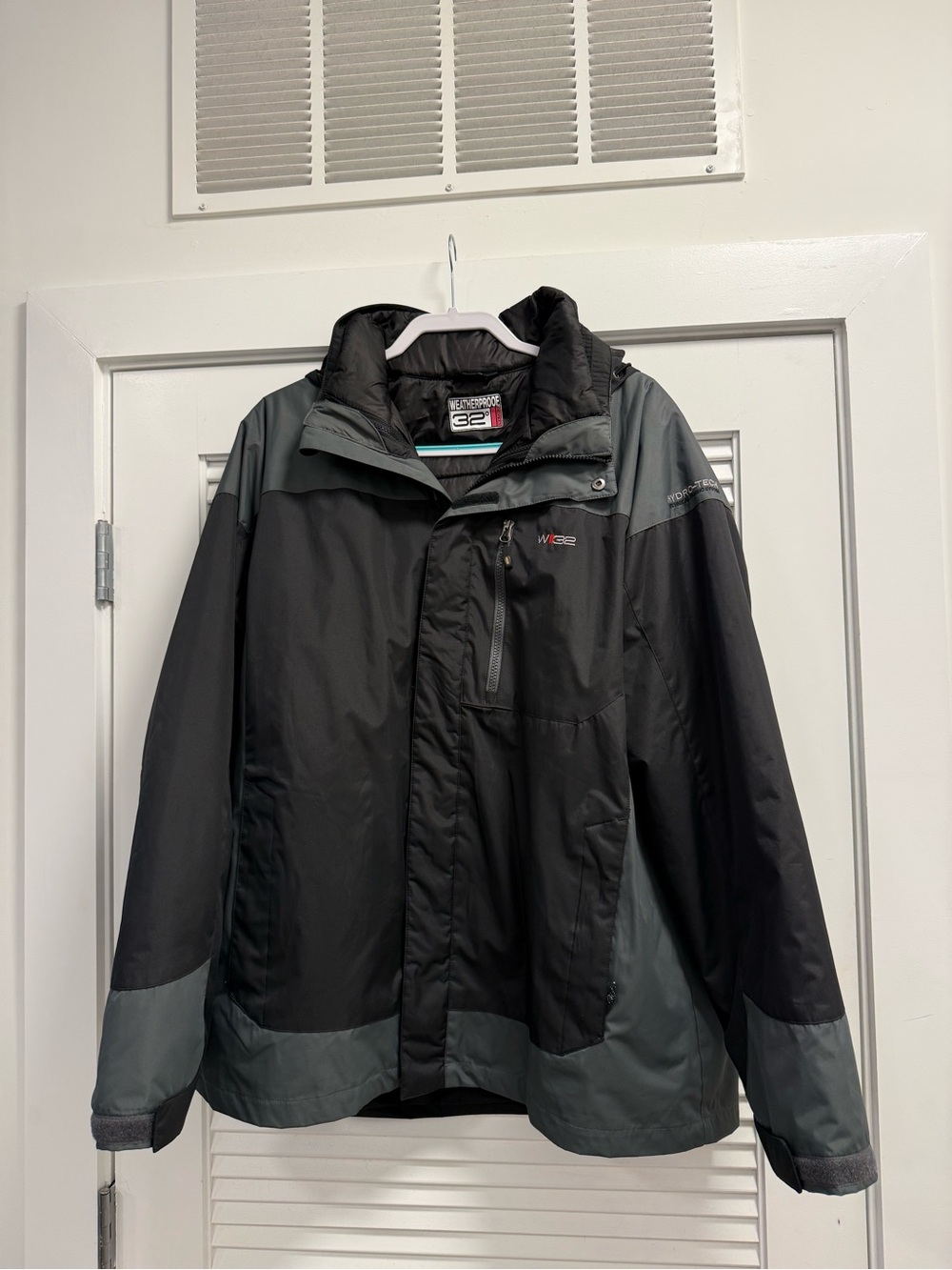 Weatherproof Men’s Black and Charcoal Raincoat Jacket